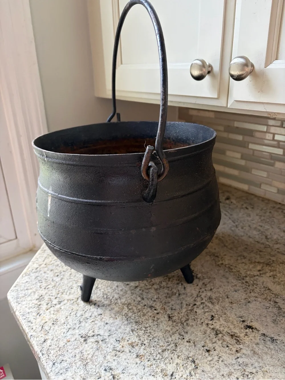 Swain Black Cast Iron Pot Cauldron large forged in England